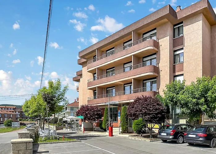 Apartamentos Los Arces